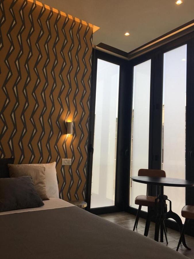 Ambra Noblesse Bed and Breakfast Napels Buitenkant foto