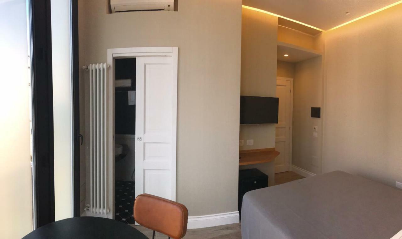 Ambra Noblesse Bed and Breakfast Napels Buitenkant foto